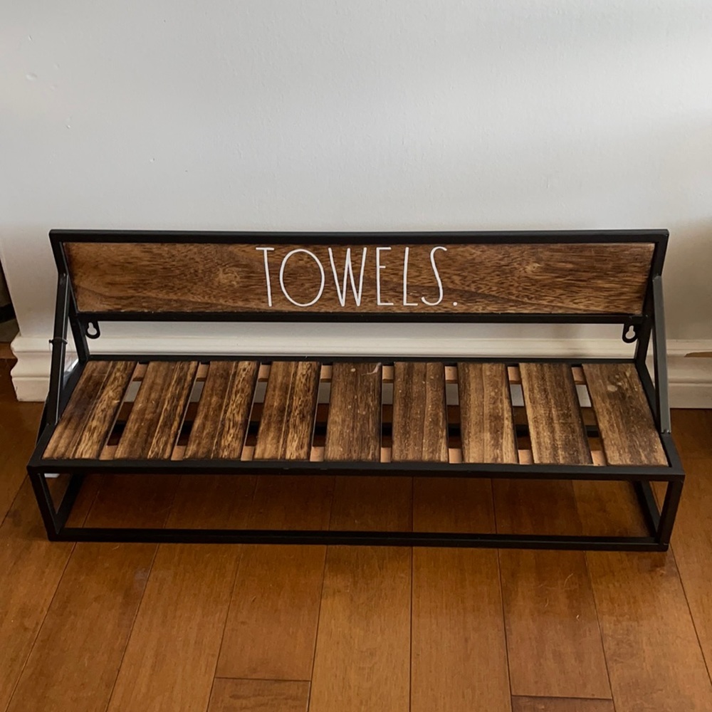 Rae Dunn - TOWELS - shelf
